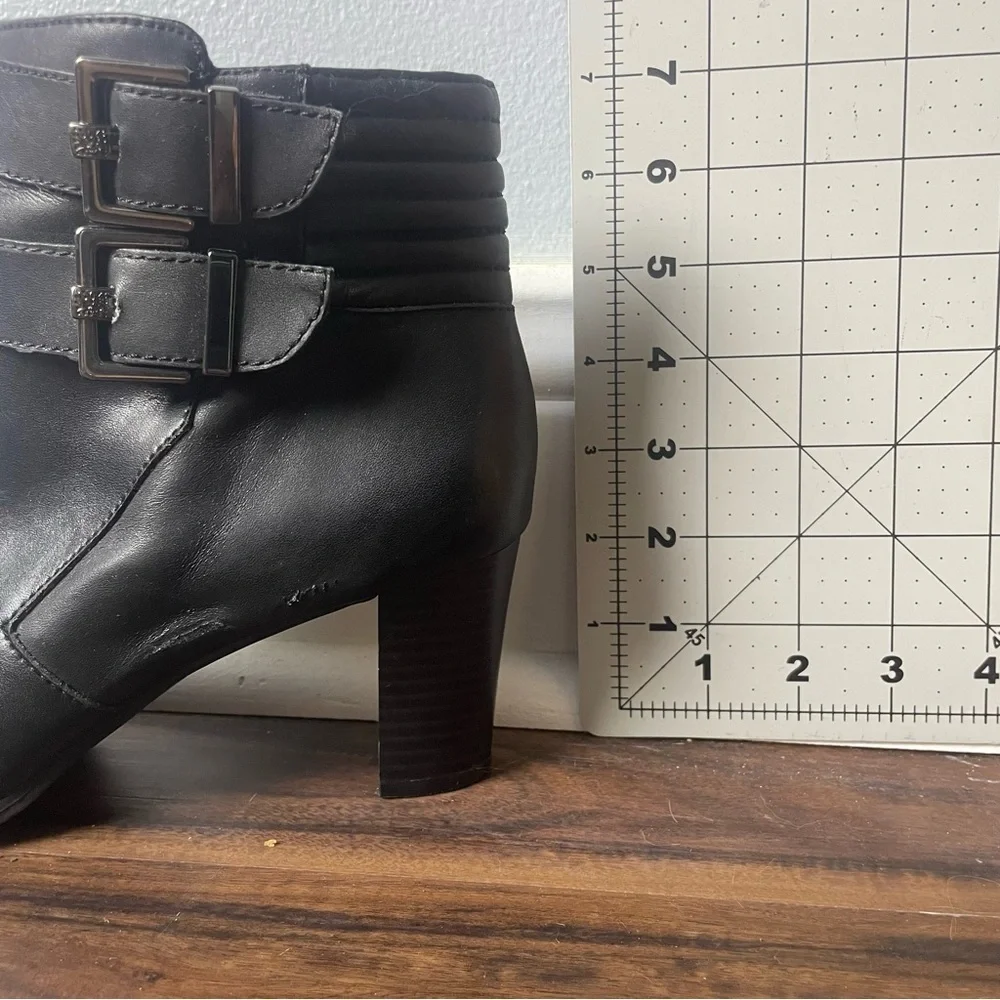 Anne Klein iflex Double Buckle Bootie Side Zip Size 7.5 “Towny” Vegan